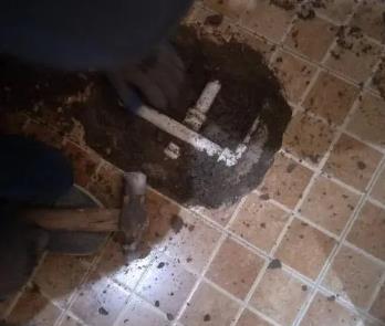 通川卫生间漏水维修公司为您分享下卫生间渗水如何处理及注意事项